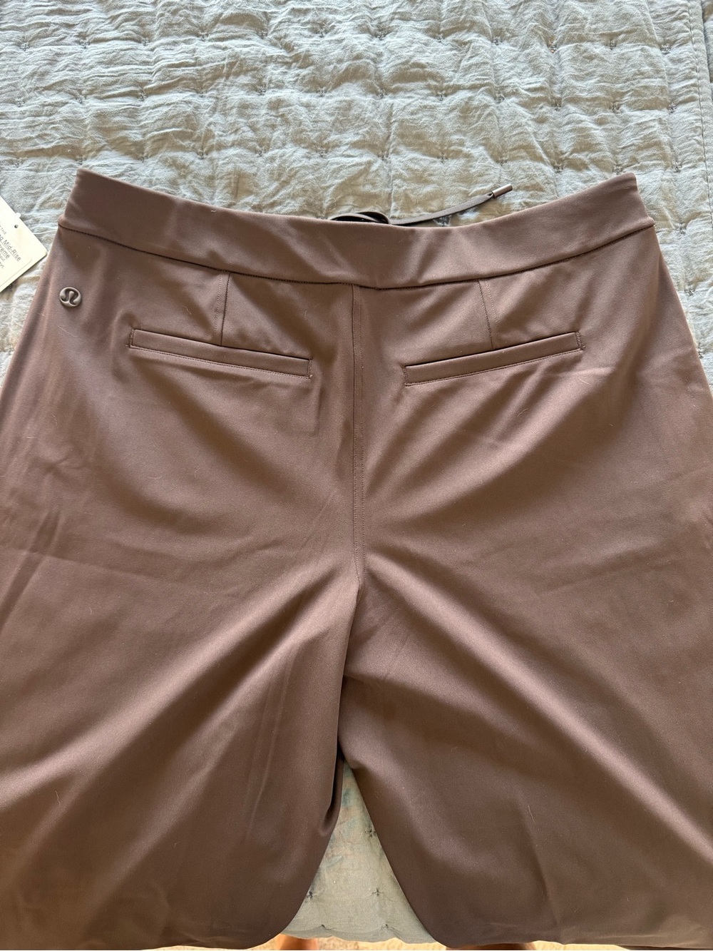 Tapered-Leg Mid Rise 7/8 Luxtreme Pant - Picture 3 of 5